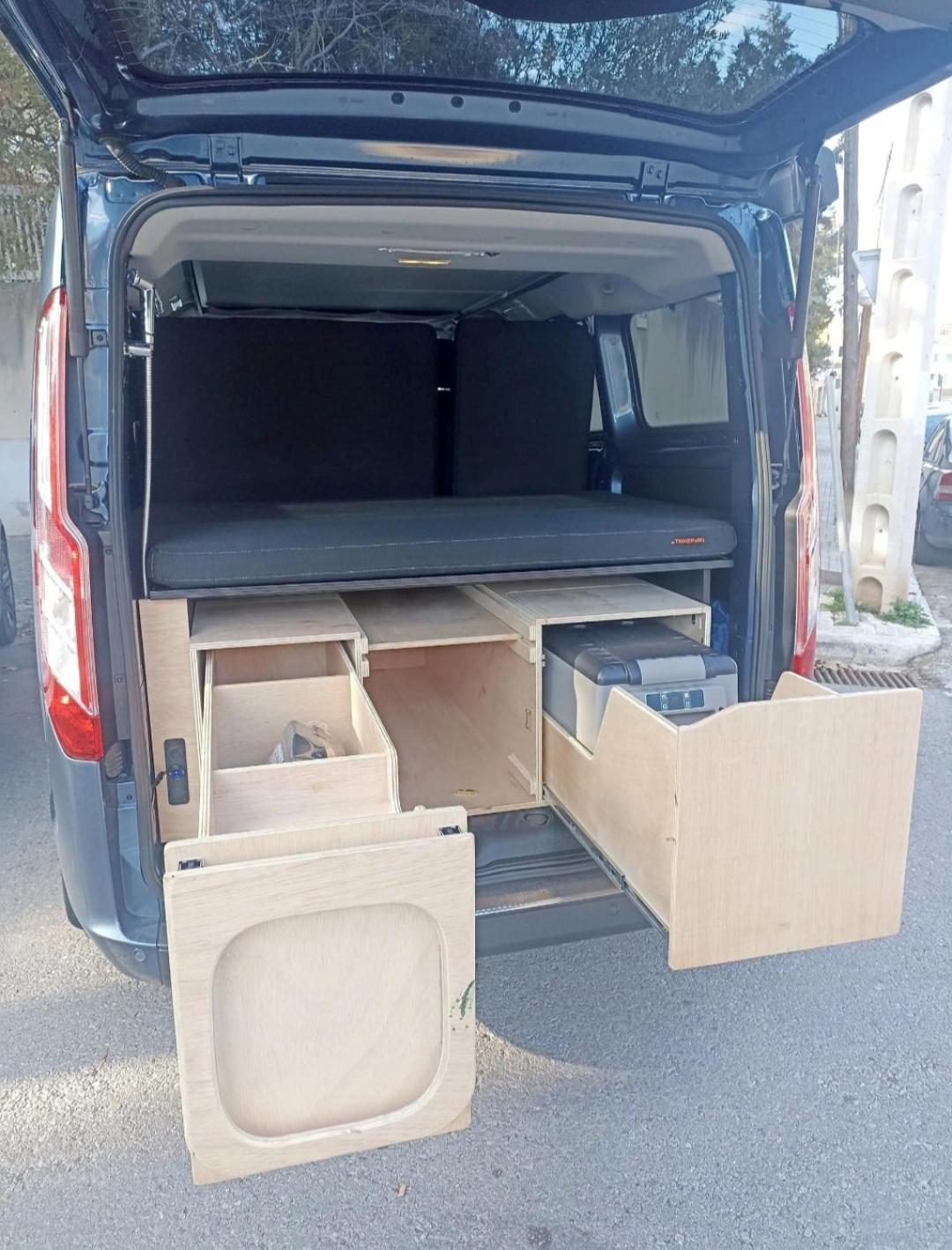 Hotel Ford Transit Custom Camper PMI Exterior foto