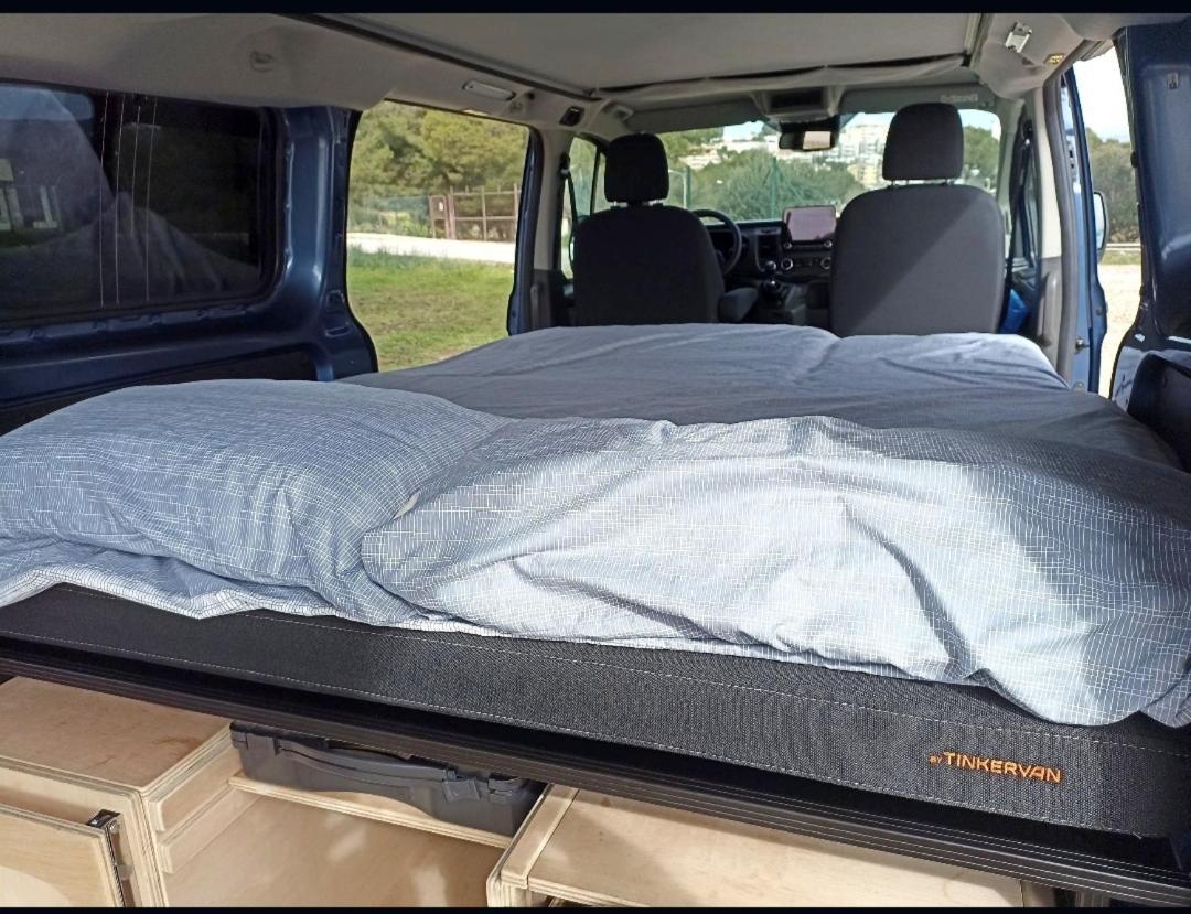 Hotel Ford Transit Custom Camper PMI Exterior foto